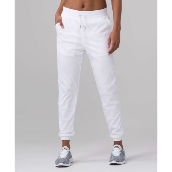 Lululemon In-Depth Jogger Size 6 - Picture 1 of 9